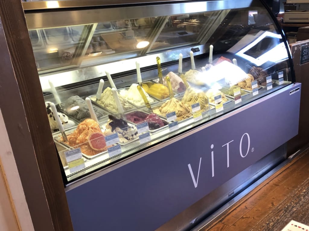 Vito_Humpty_店内02