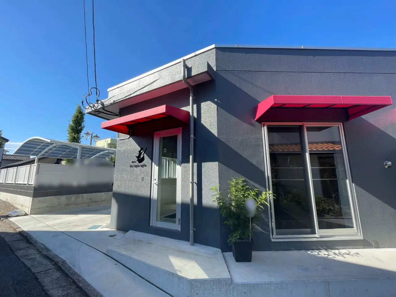 Au_lapin_agile_外観02