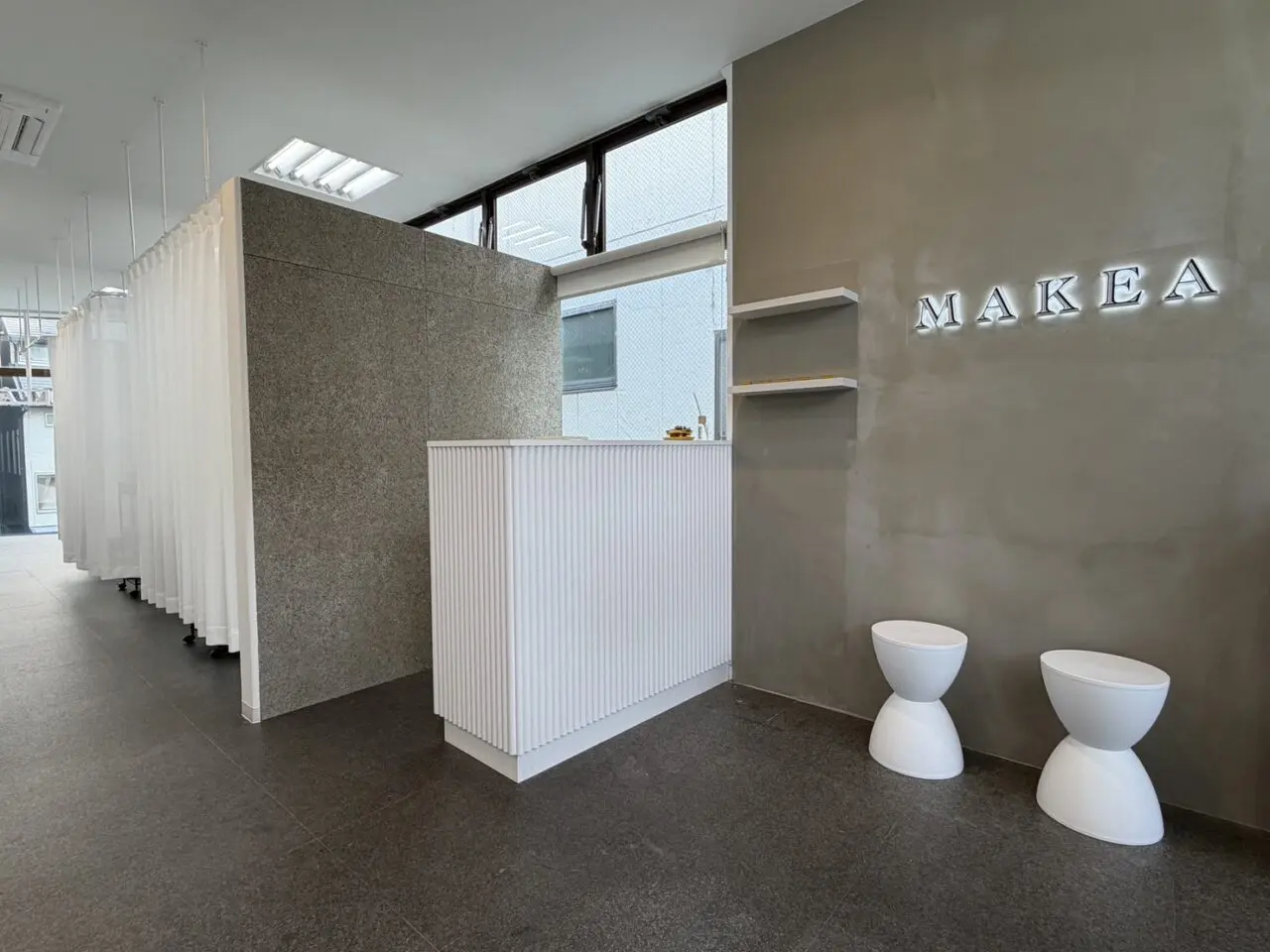 MAKEA_店内01