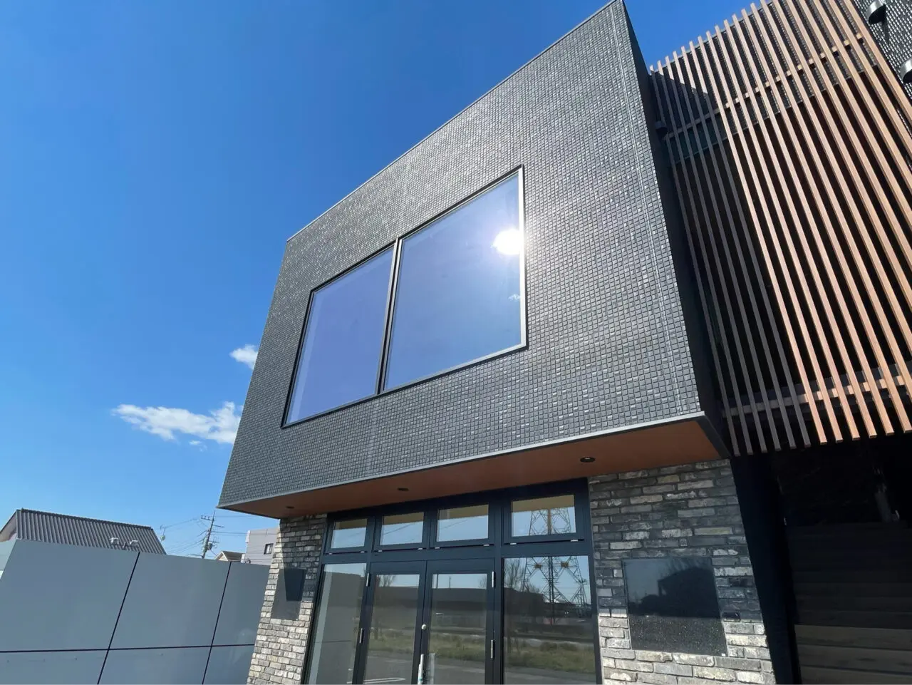 YOGI_高崎_外観04