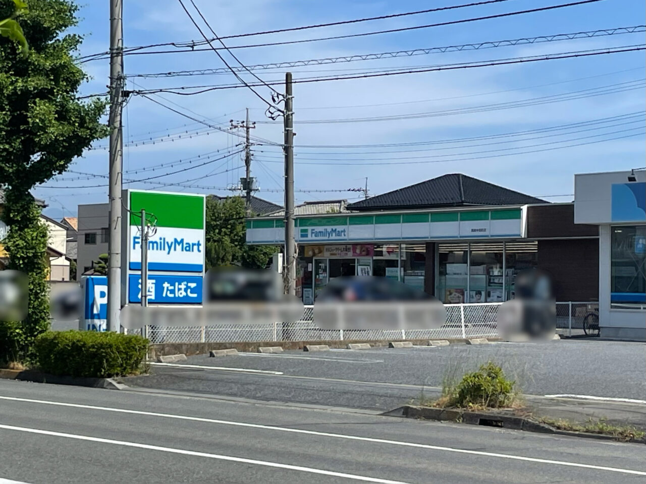 ファミリーマート_中居町_外観0501